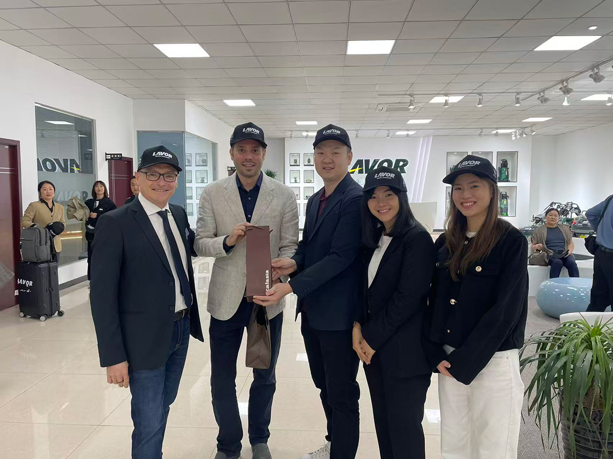 千岛湖畔风正劲,双庆同启新征程 千岛湖畔风正劲,双庆同启新征程